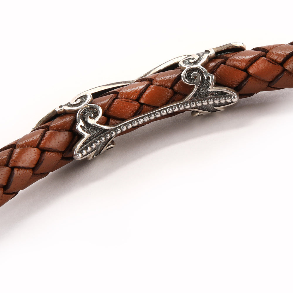 Fuente The OpusX Society Leather Bracelet