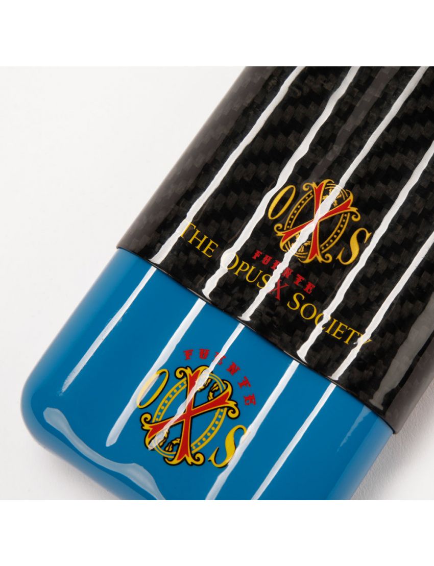 Fuente Die OpusX Gesellschaft 3 Zigarre Kohlefaser Fall blau